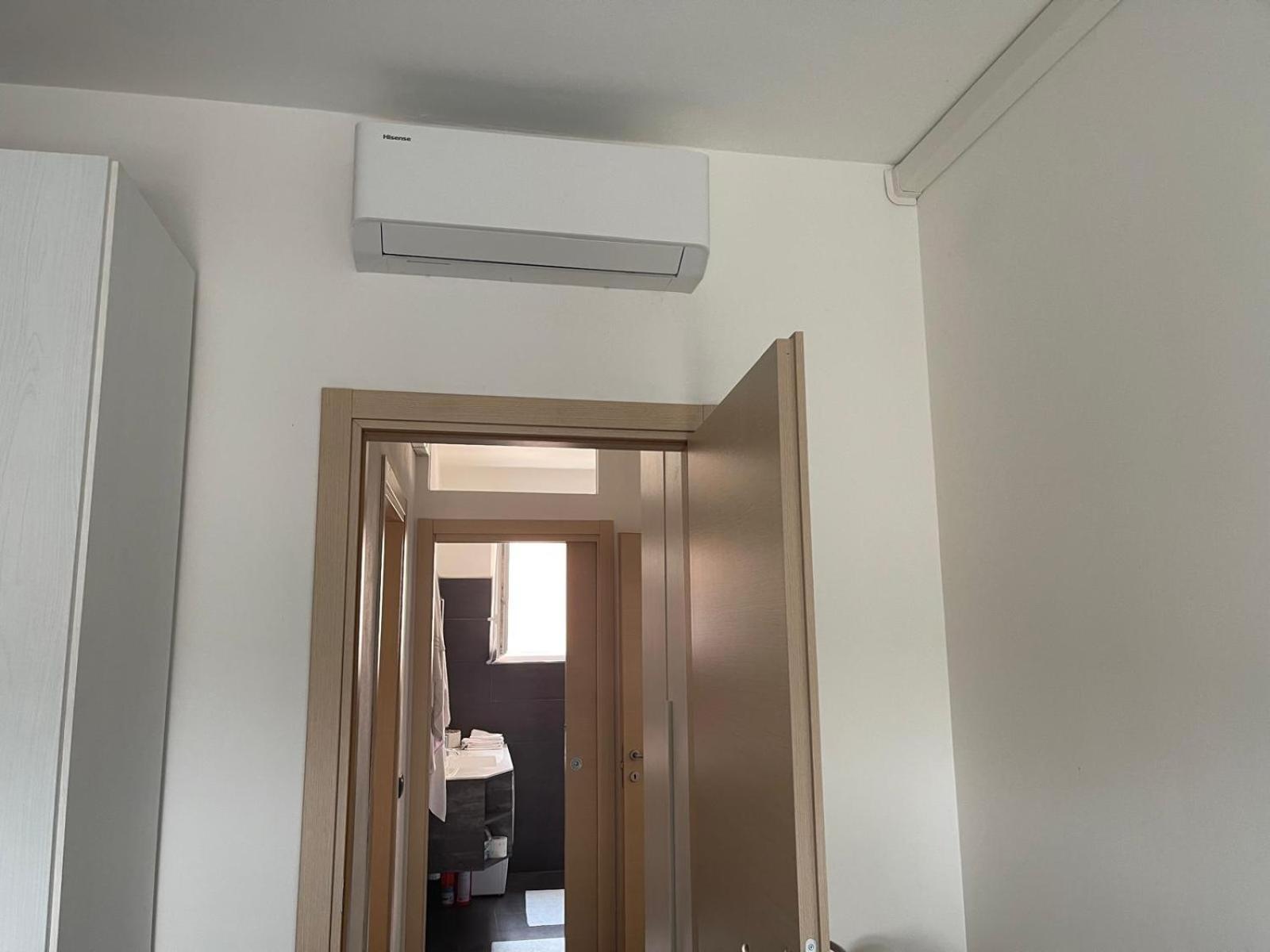 M&M Bergamo Center - Modern Flat With Free Wifi-Netflix And Welcome Italian Coffee Bagian luar foto